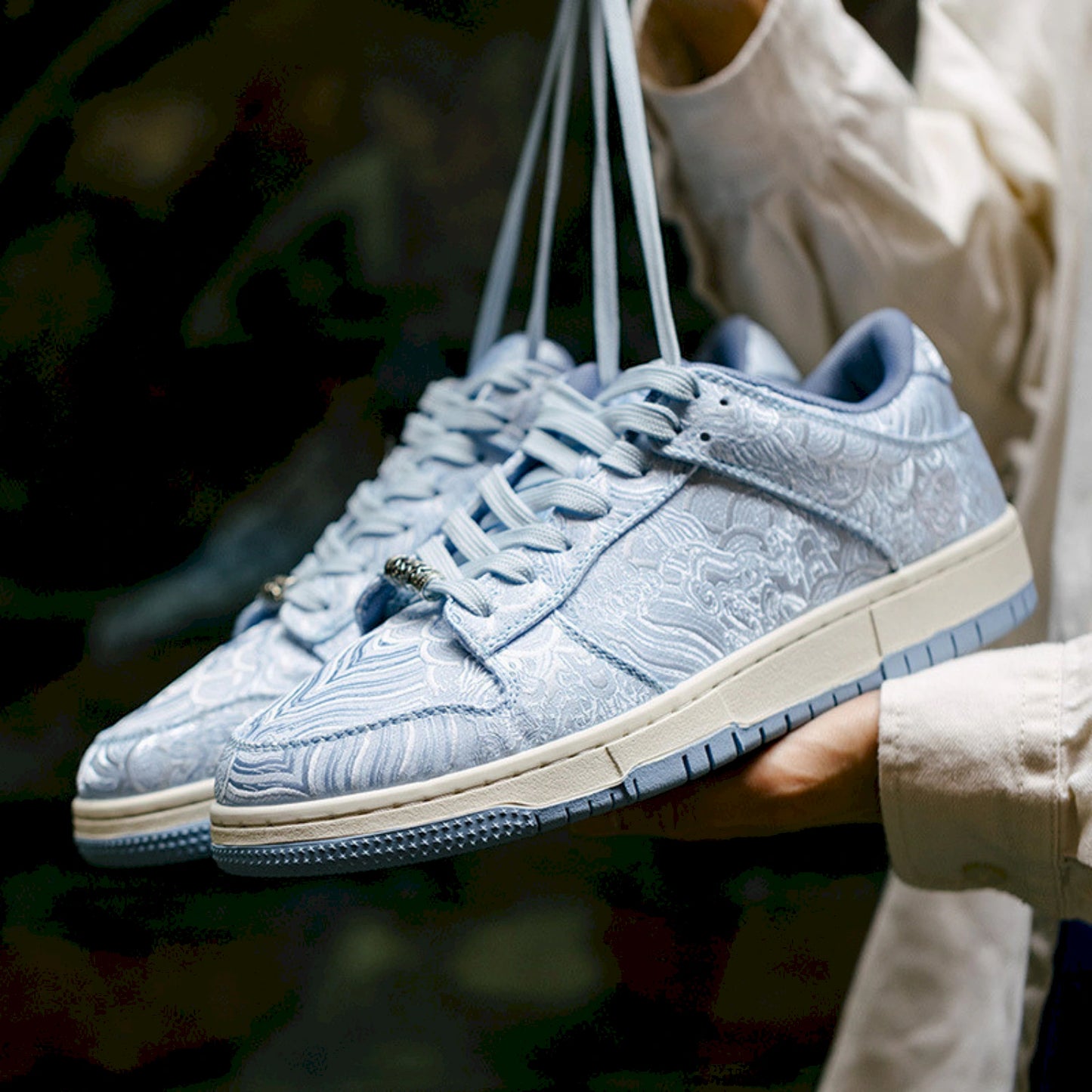 MRA LOWS SILK WAVE EDITION SNEAKER