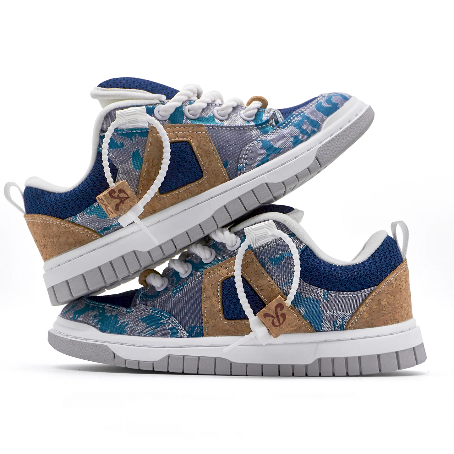 KAZE LOW SUI SNEAKER