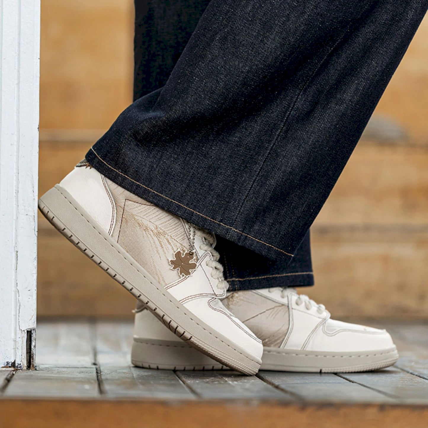 MRA LOWS MAPLE EDITION SNEAKER