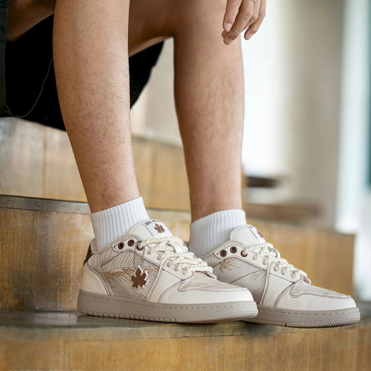 MRA LOWS MAPLE EDITION SNEAKER