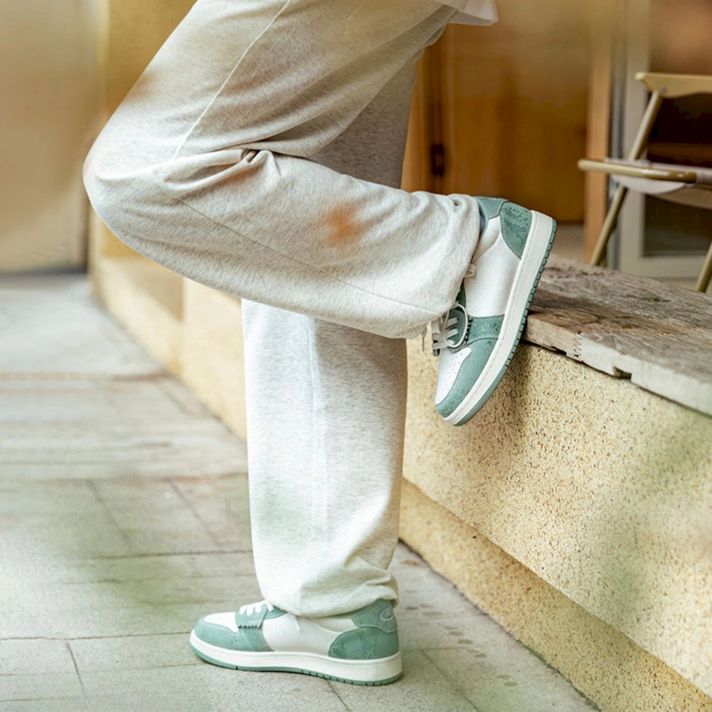 MRA LOWS SILK SERPENT EDITION SNEAKER