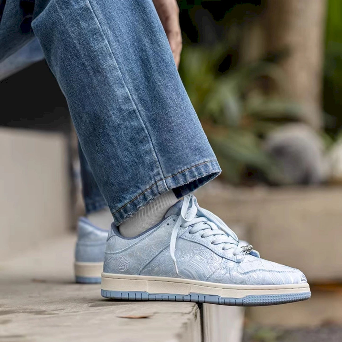 MRA LOWS SILK WAVE EDITION SNEAKER