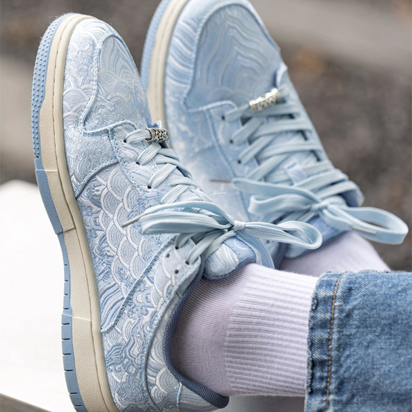 MRA LOWS SILK WAVE EDITION SNEAKER