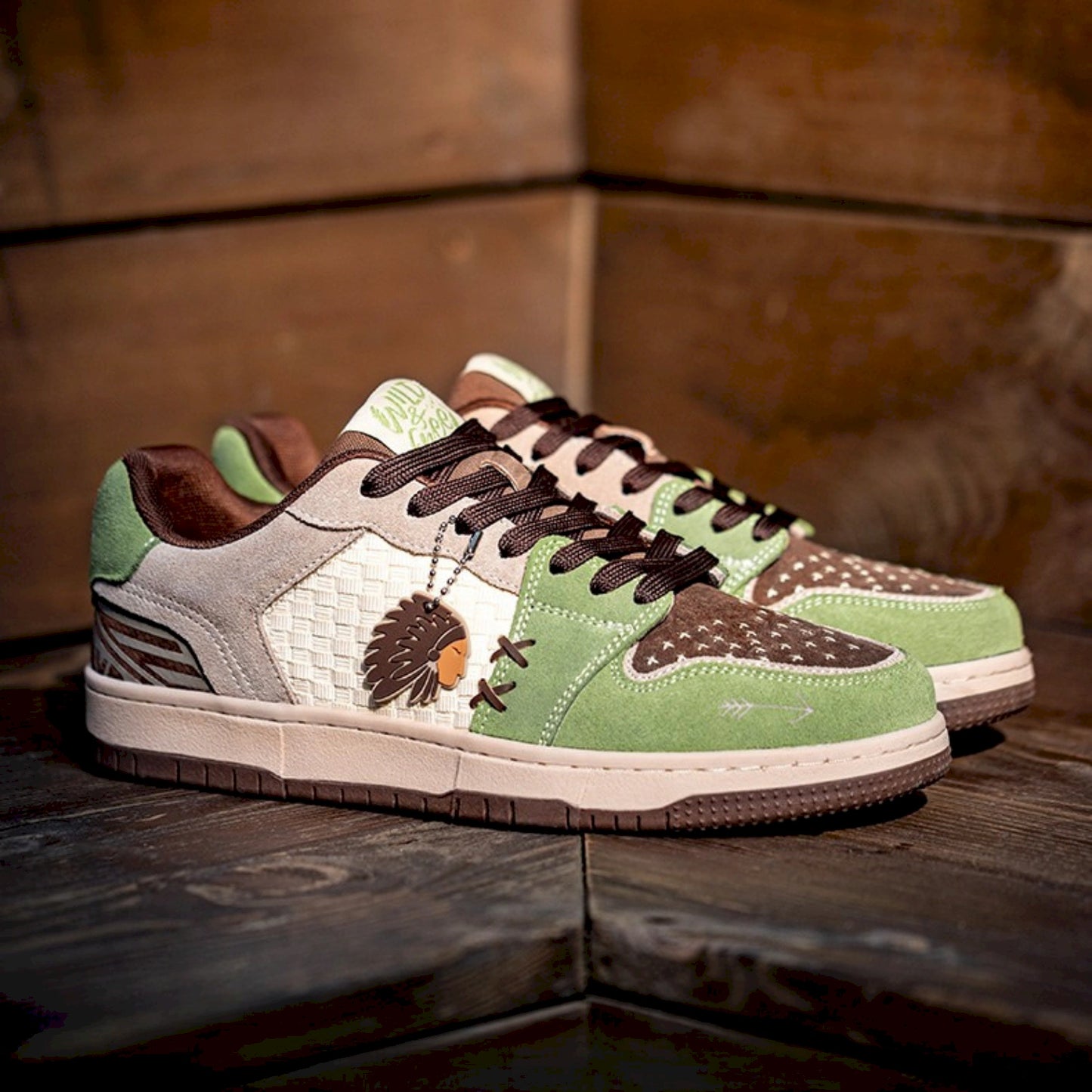 MRA LOWS SPIRIT TRAIL EDITION SNEAKER