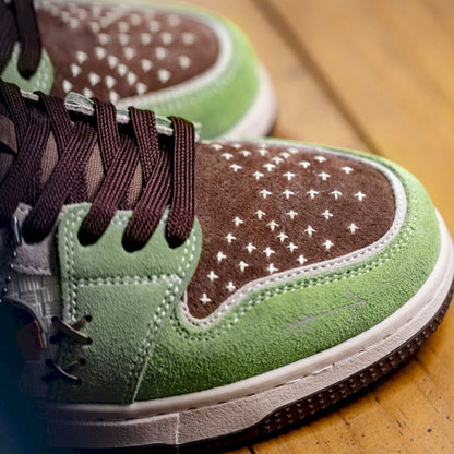 MRA LOWS SPIRIT TRAIL EDITION SNEAKER